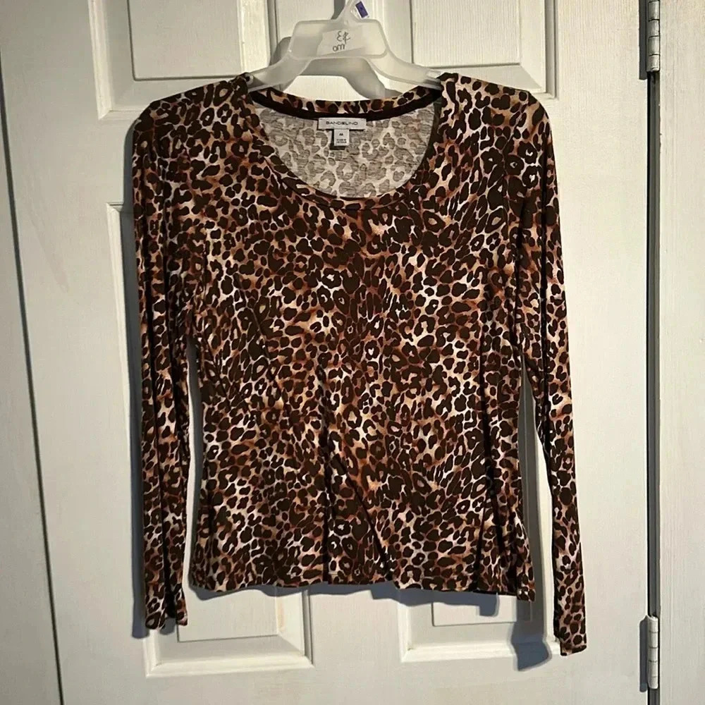Bandolino Leopard Top Size Medium